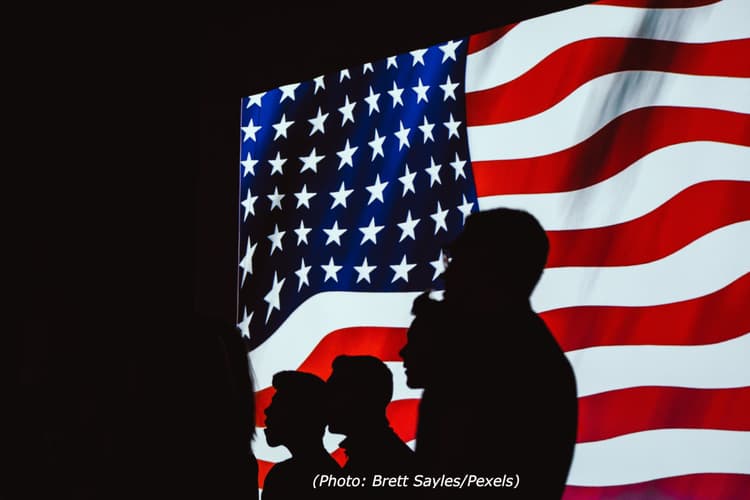 Biden Vs Trump dan Pengaruhnya Terhadap Perpajakan Indonesia Biden Vs Trump dan Pengaruhnya Terhadap Perpajakan Indonesia